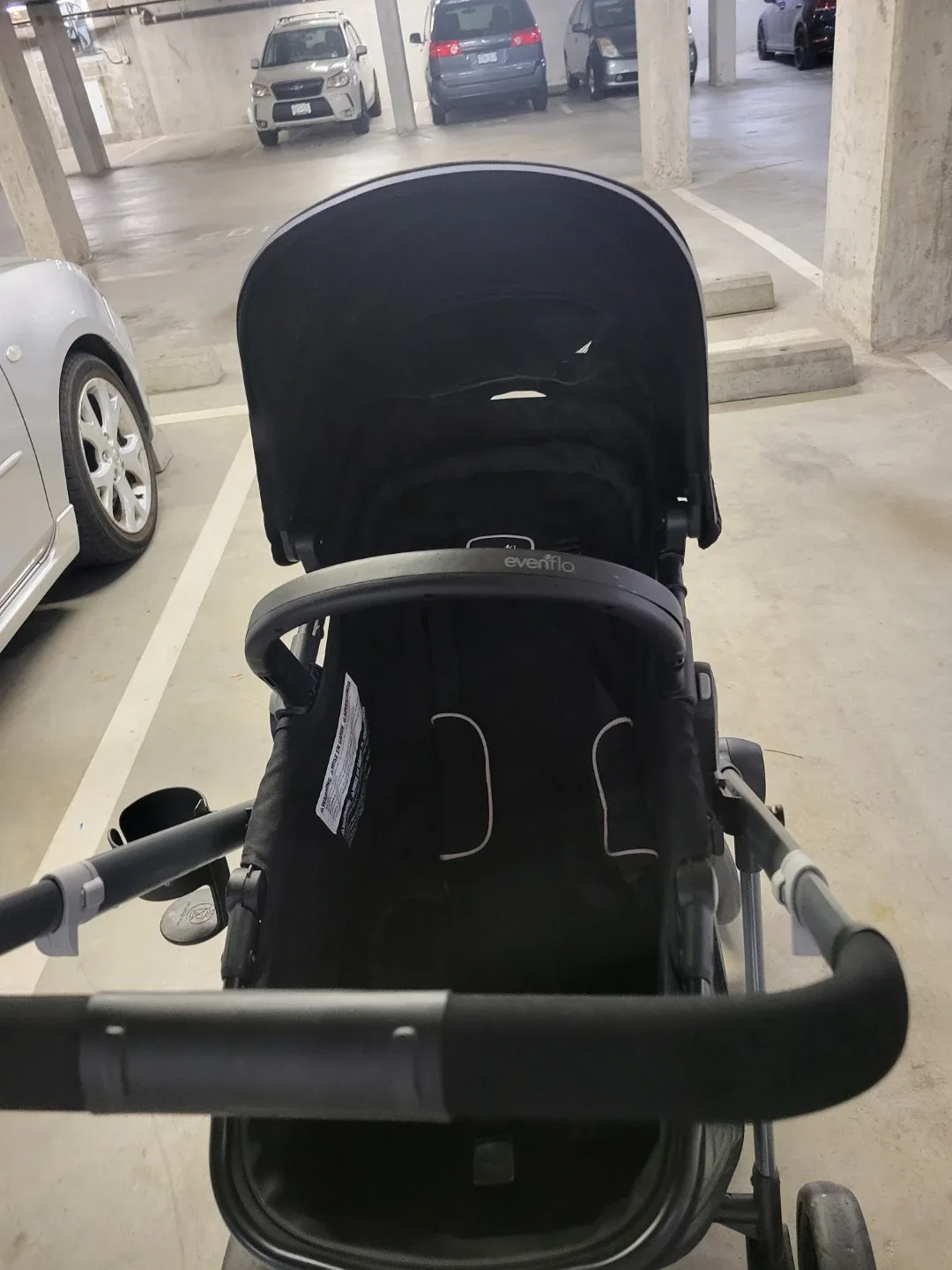 Evenflo Pivot Xplore All-Terrain Stroller Wagon image indicator(6)