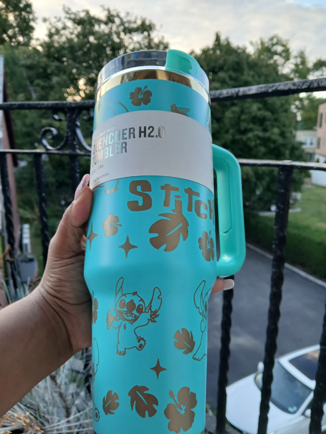 New Stanley Quencher H2.0 Tumbler - Stitch Edition