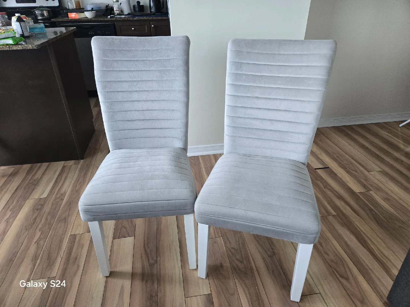 Set of 2 Light Grey Chairs