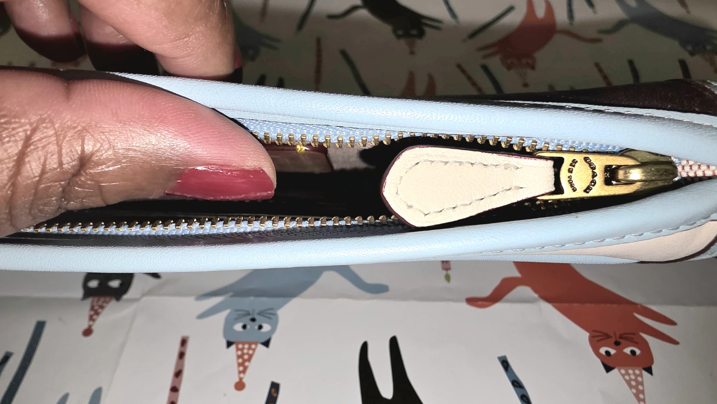 Brand New, 100% Leather Coach Colorblock Wristlet - photo 4
