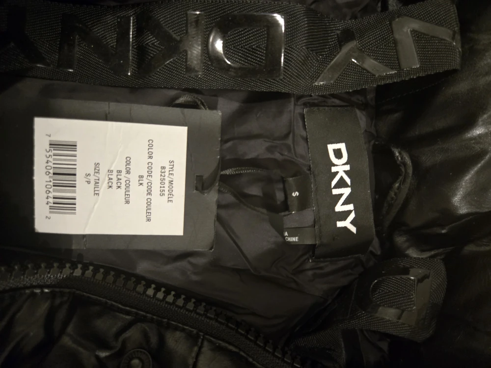 Brandnew DKNY Black Puffer Jacket - Size S - photo 2