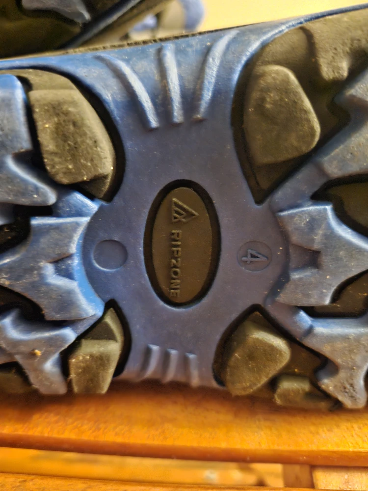 Ripzone Kids' Winter Boots - Size 4 - photo 3