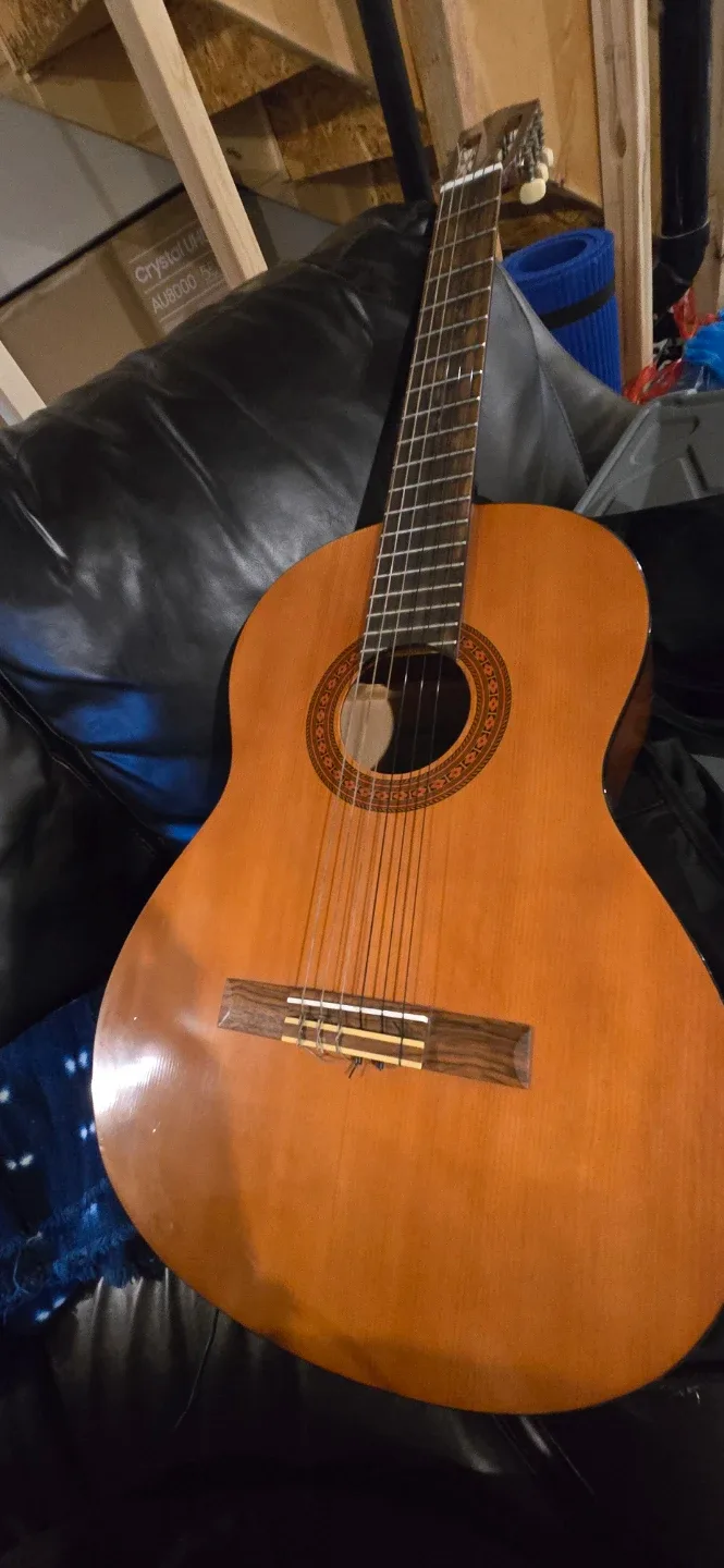 Classical Guitar Yamaha