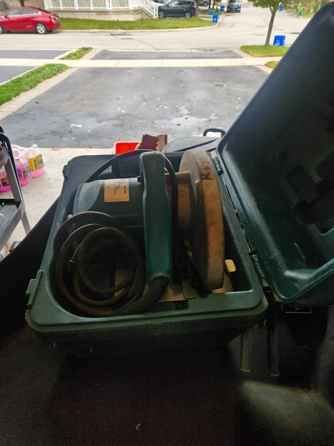 Makita Concrete Saw with Case image indicator(3)