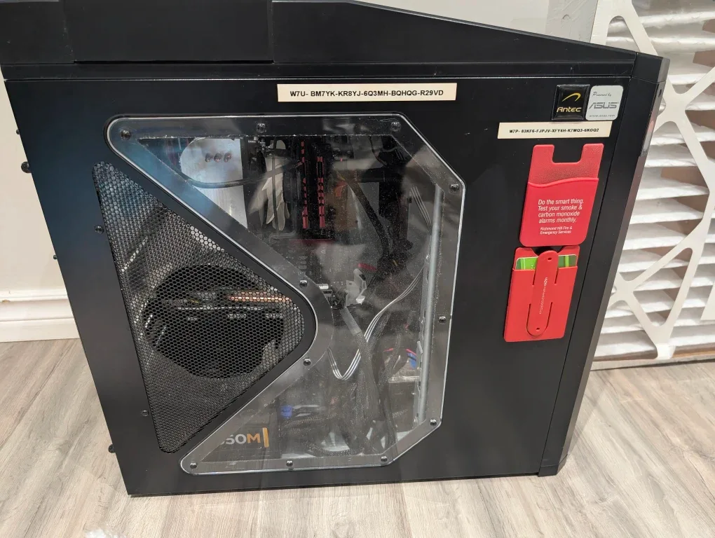 Antec & ASUS Custom PC Tower