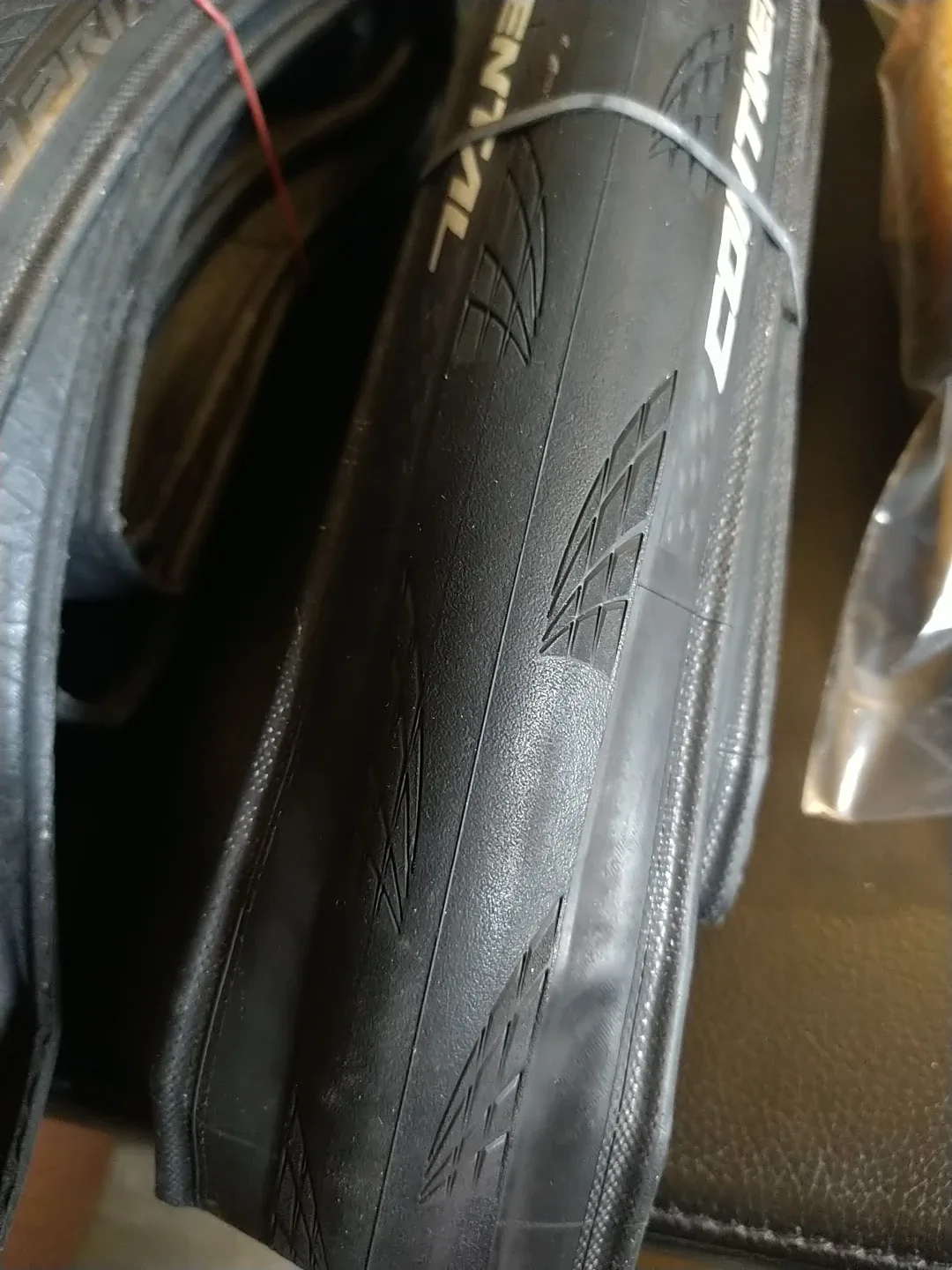 Continental Grand Prix 5000 & Pirelli Bike Tires image indicator(4)