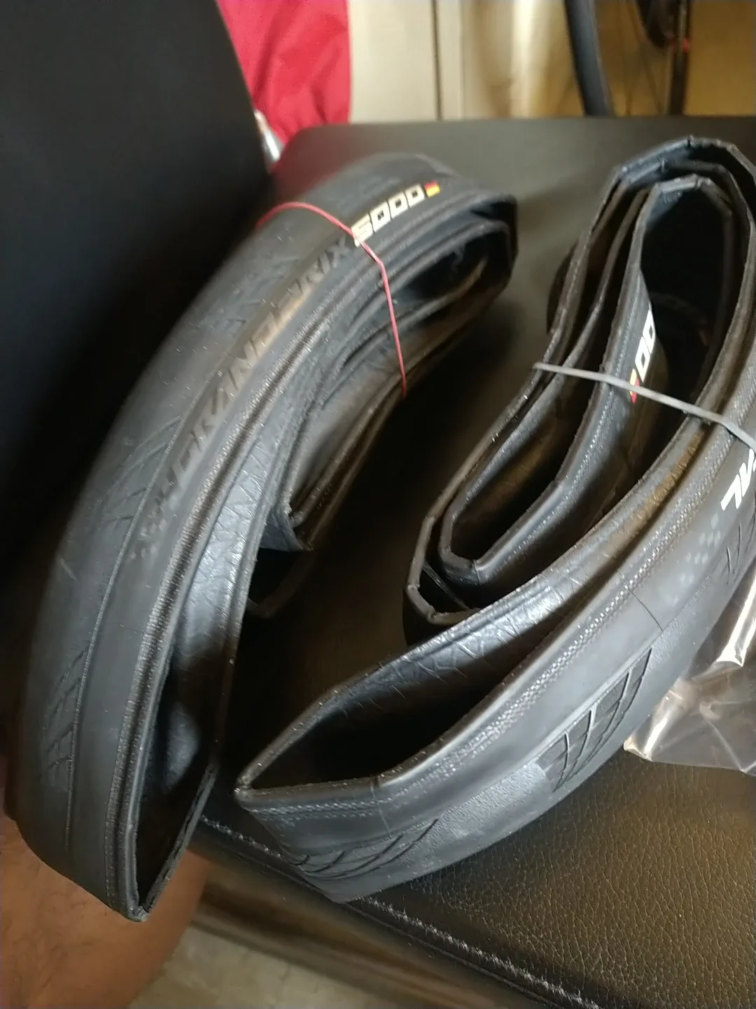 Continental Grand Prix 5000 & Pirelli Bike Tires image indicator(7)