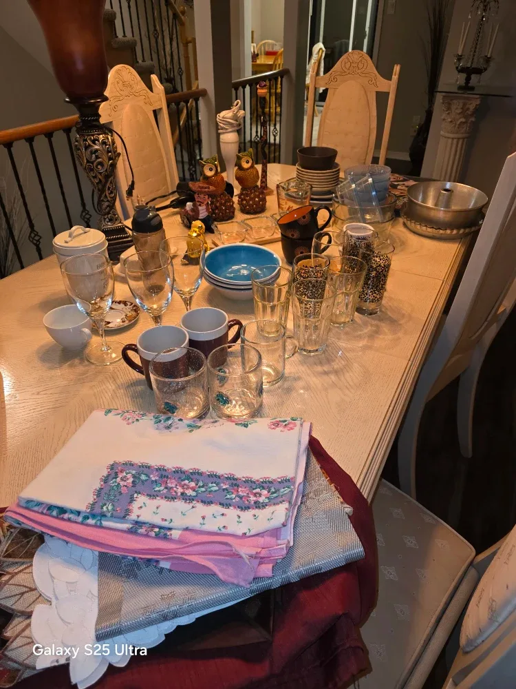 Mixed Lot of Kitchenware & Home Decor image indicator(3)