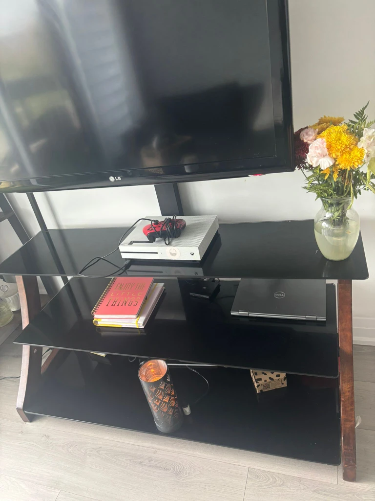Black Glass TV Stand With T.V - photo 2