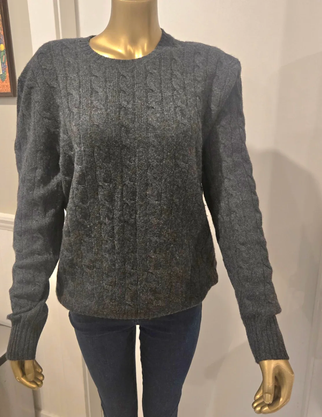 Ralph Lauren Iconic Cable-Knit Cashmere Sweater image indicator(4)