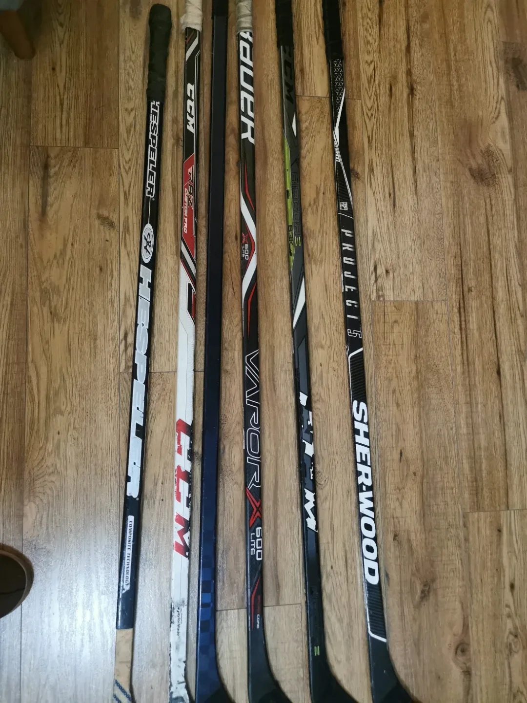 Bulk of Hockey Sticks 50$