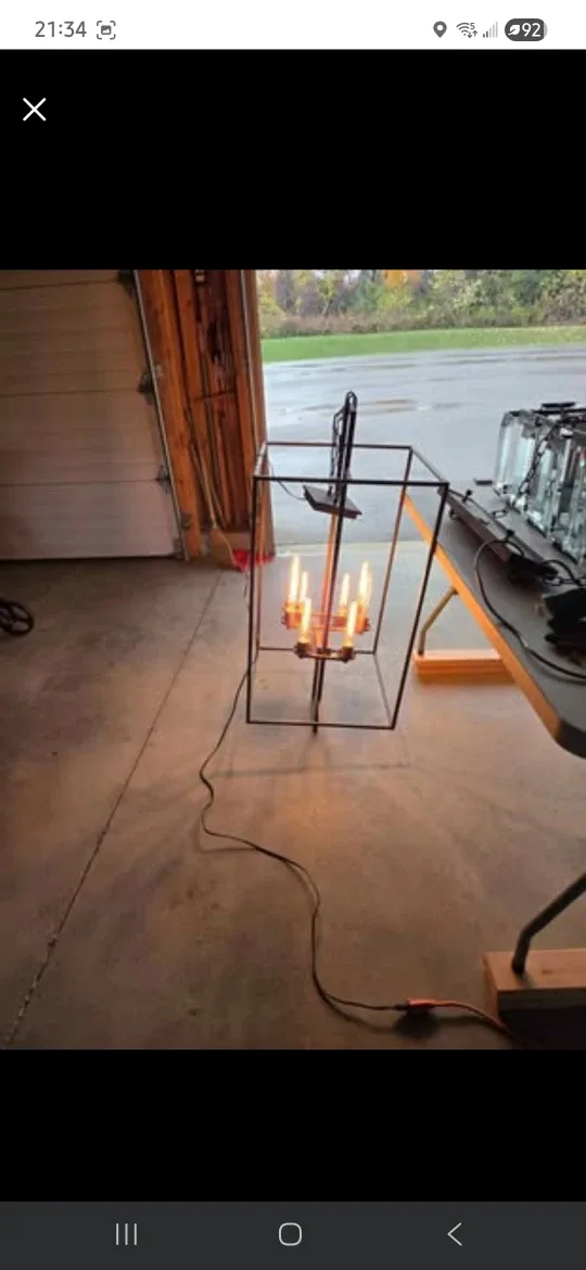 Cubic 8 Foyer Light image indicator(3)