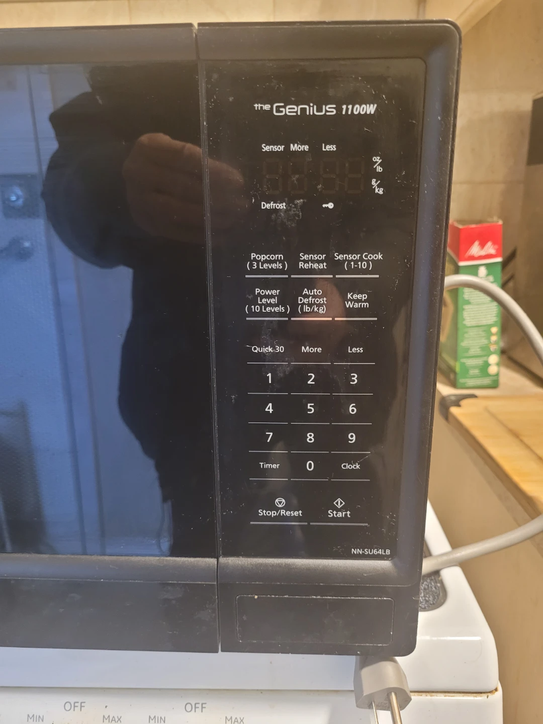 Panasonic Genius 1100W Microwave Oven - photo 2