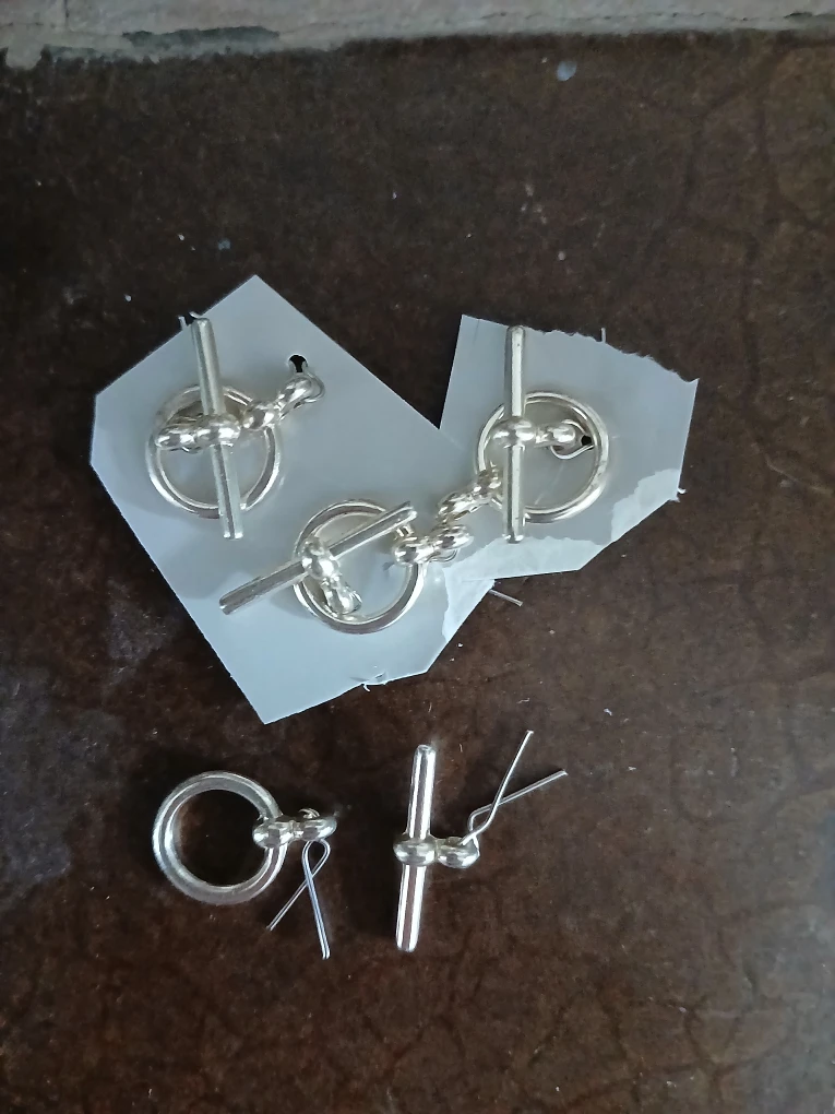 4 silver Toggle Clasps Jewelry
