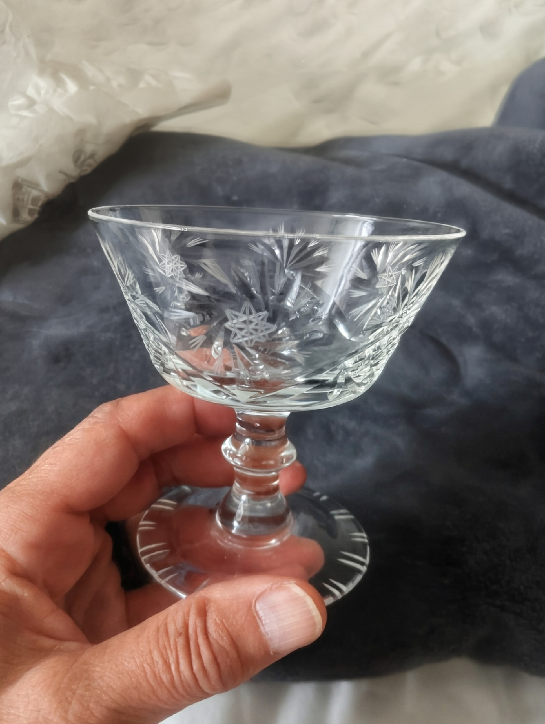 Set of 4 Crystal Dessert/Wine Glasses - photo 2