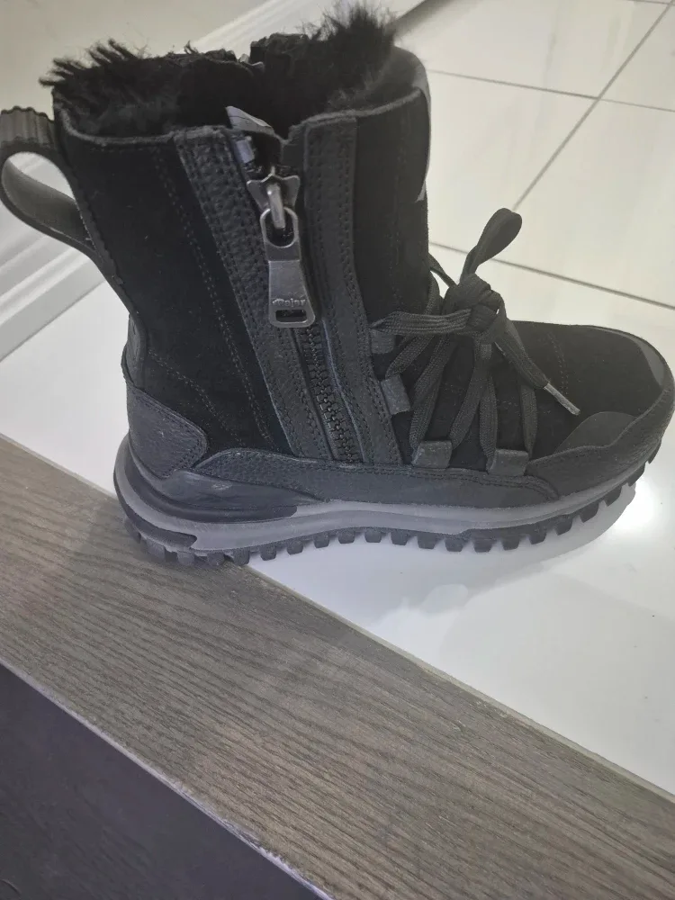 Reebok Black Winter Boots image indicator(6)