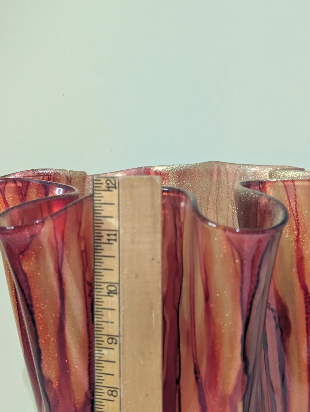 Red & Gold Decorative Vase image indicator(3)
