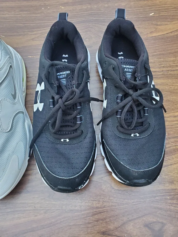 Mens nike Airmax and under armour sneakers size 7.5 thumbnail