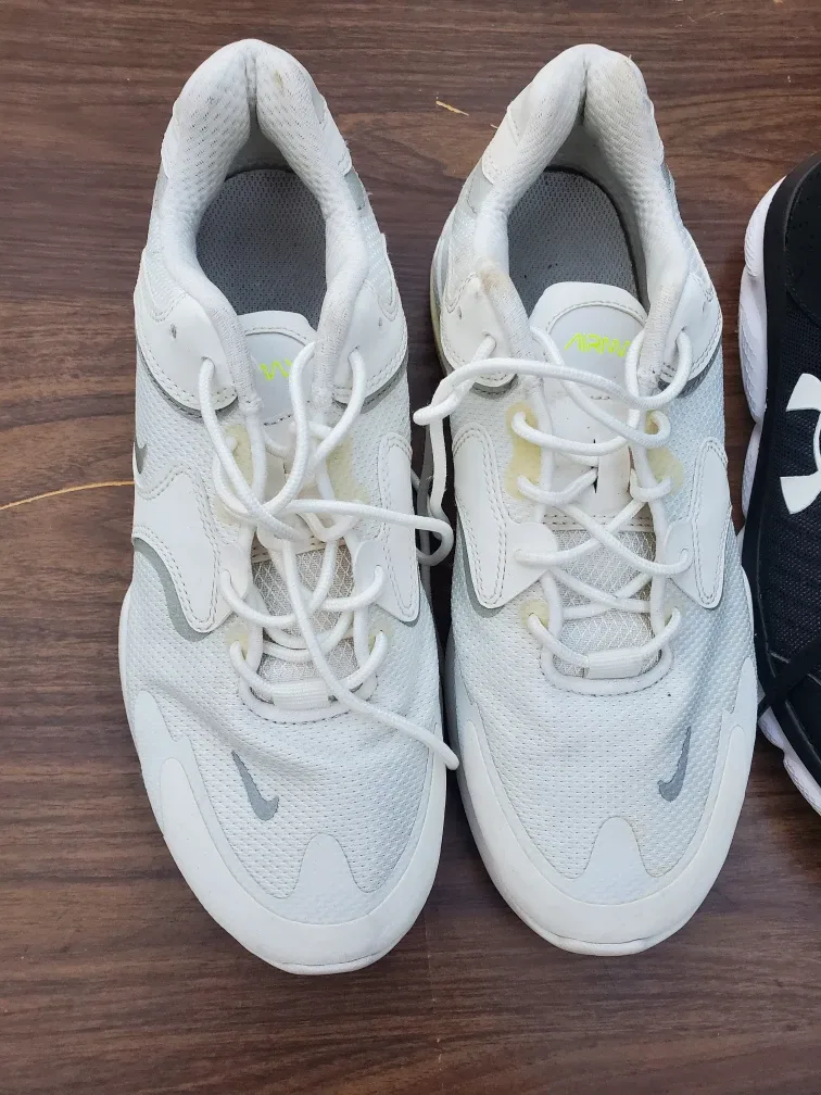Mens nike Airmax and under armour sneakers size 7.5 image indicator(2)