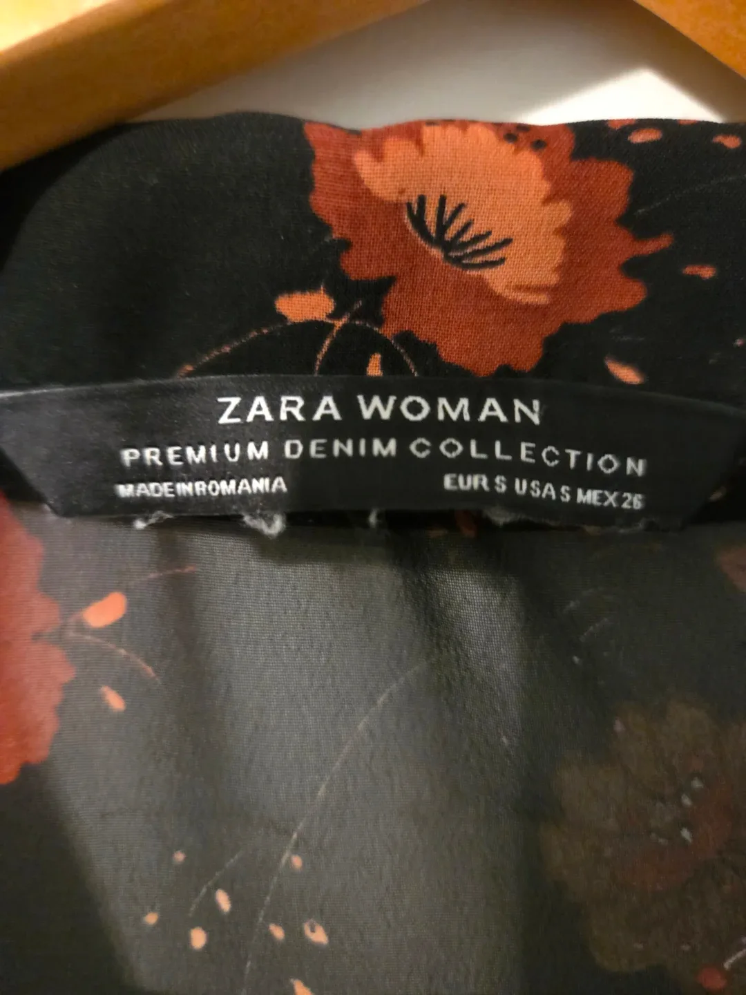 Zara Sheer Black Blazer Flower Print image indicator(4)