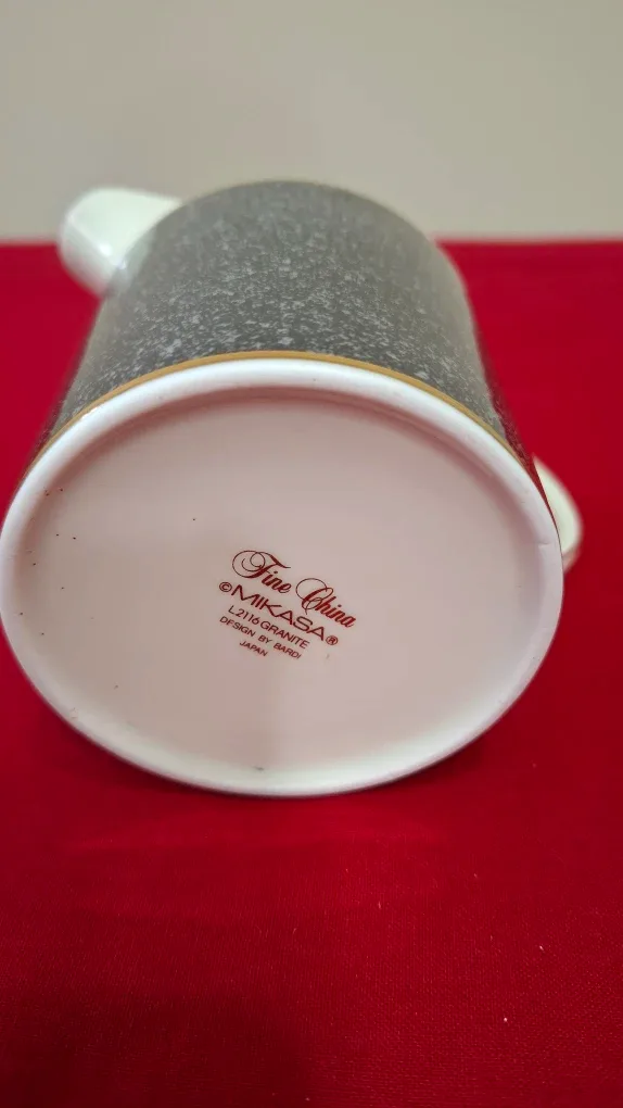 Speckled Creamer Pitcher image indicator(6)