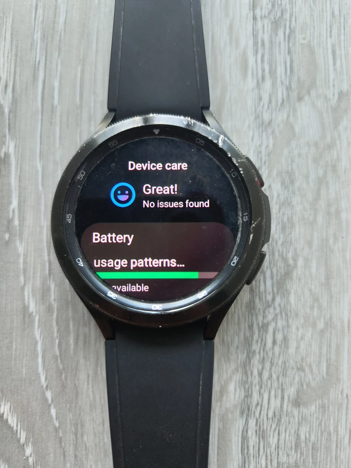 Samsung Galaxy Watch 4 Classic - Black - photo 2