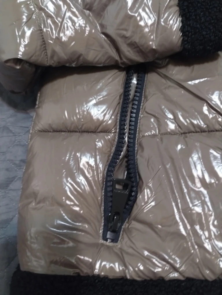 Calvin Klein Puffer Jacket - Size M - photo 5