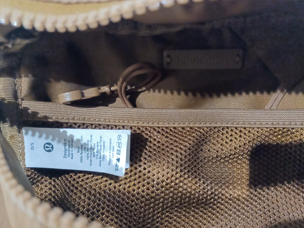 Lululemon Everywhere Belt Bag - Bronze - photo 5