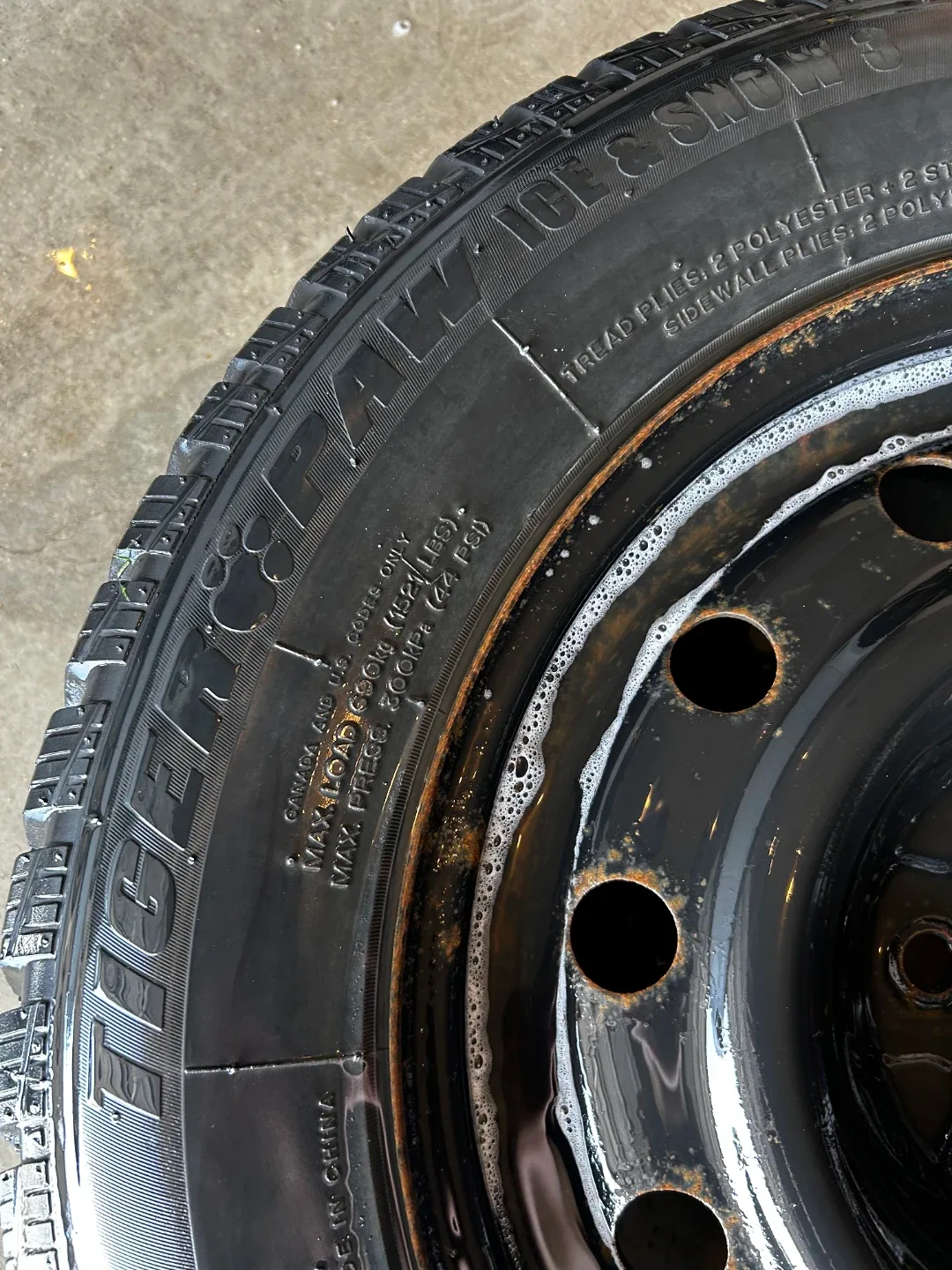 Tiger Paw Ice & Snow 205/65R16 95T Tires - Set of 4 image indicator(4)