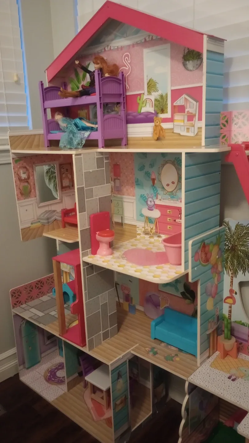 KidKraft Dollhouse