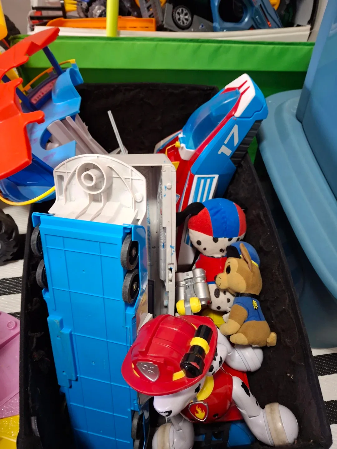 Paw Patrol Toys Lot image indicator(8)