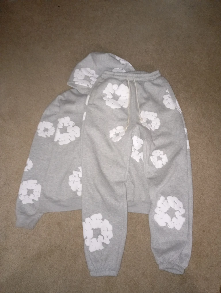 Denim Tears Grey Cotton Wreath Hoodie - Size M - photo 3