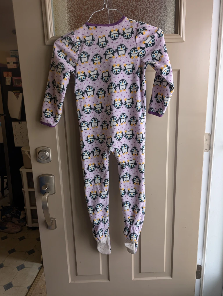 Girls sz 6 onesie - photo 2