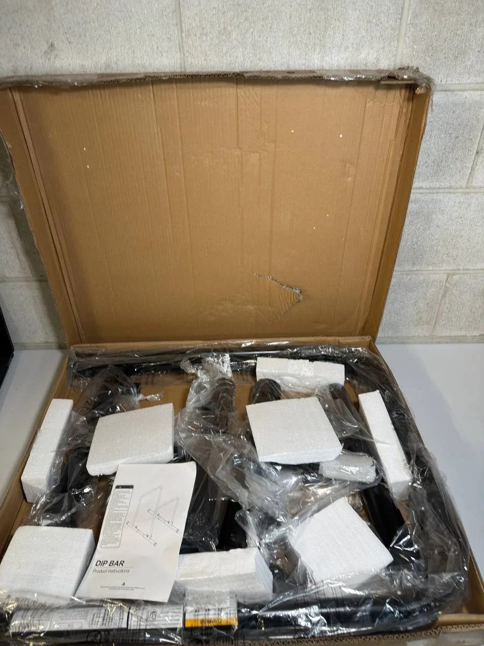 Dripex 1100lbs Adjustable Dip Bar Heavy Duty Steel Dip Station image indicator(2)