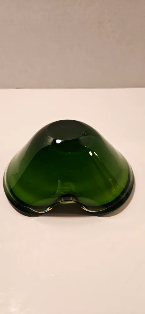 Green & Amber Glass Ashtray image indicator(6)