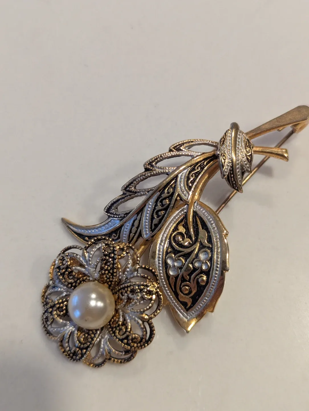 Vintage Floral Brooch with Pearl Accent image indicator(2)