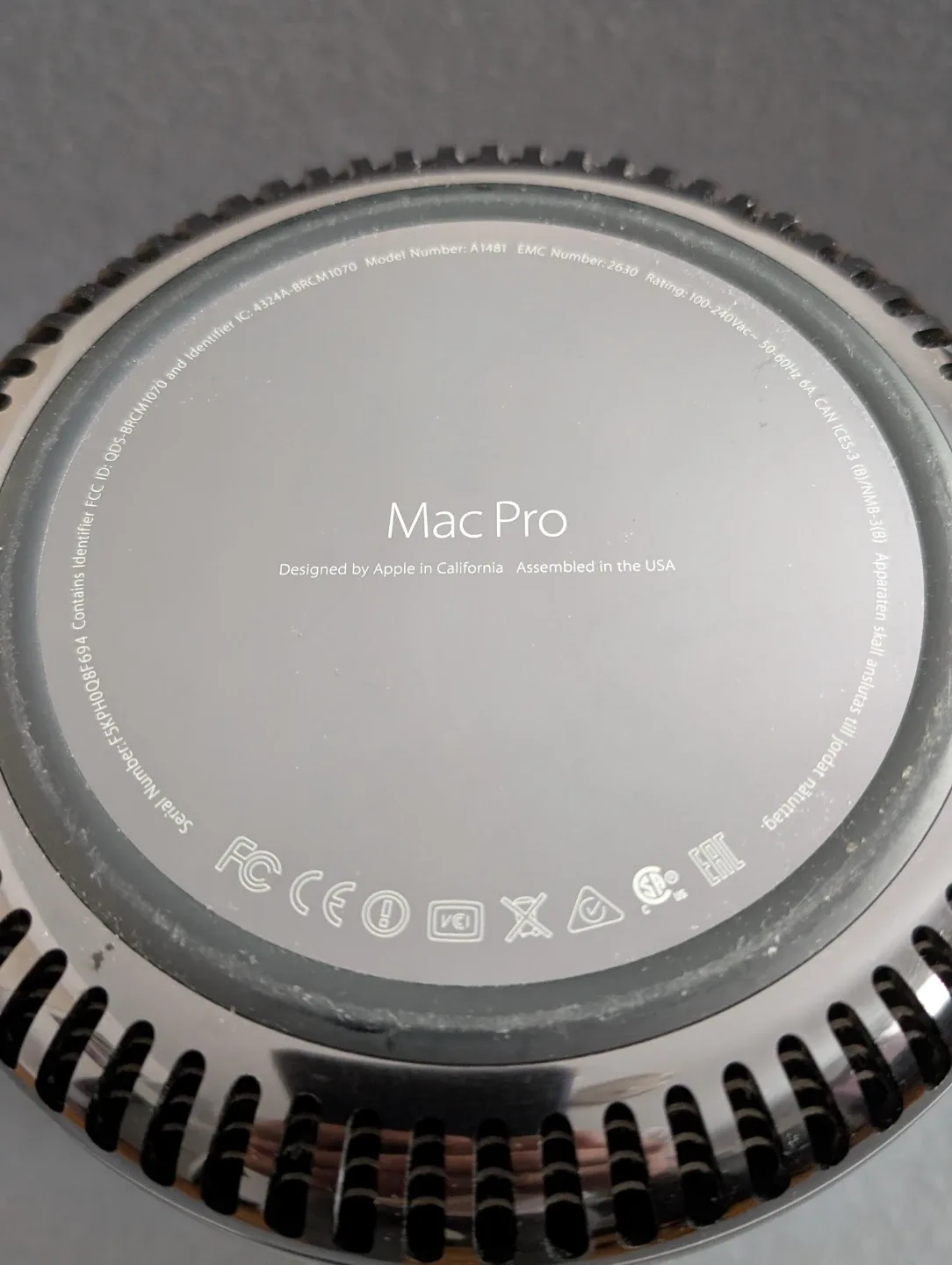 Apple Mac Pro (Late 2013) 500GB image indicator(3)