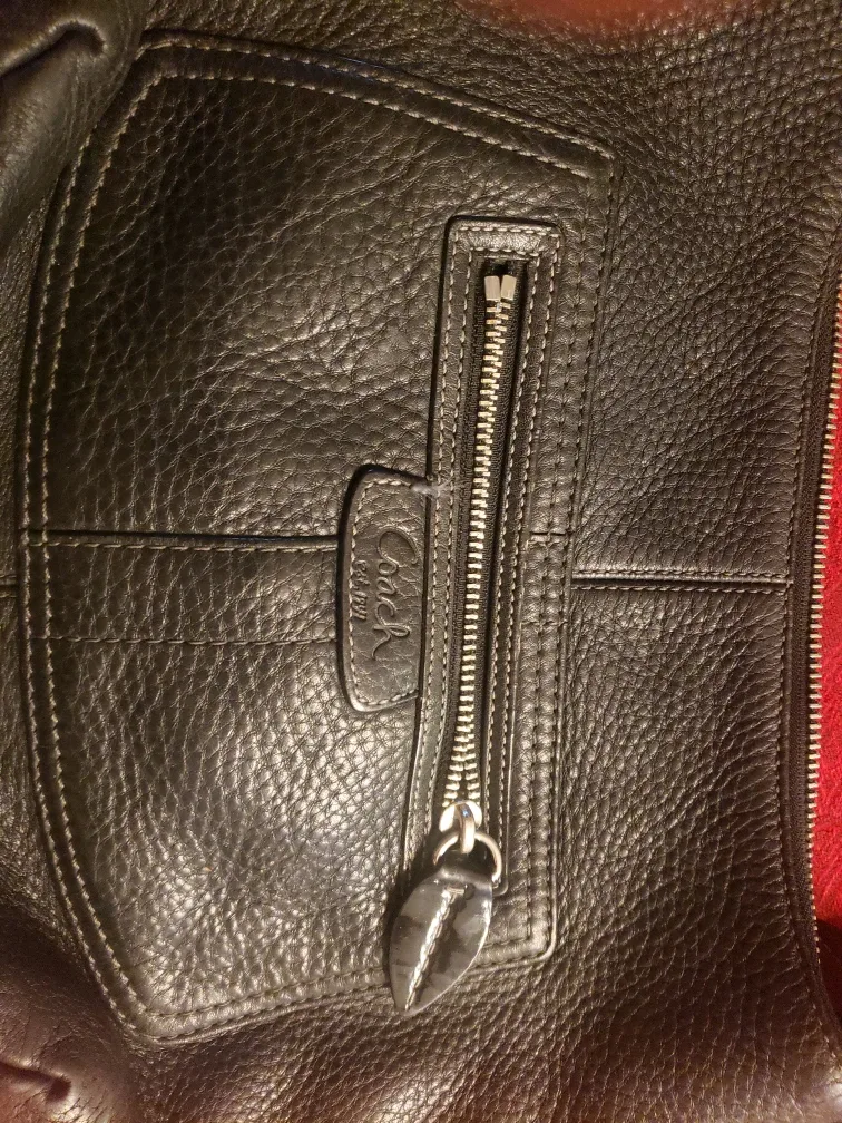 Coach Black Leather Hobo Bag image indicator(3)