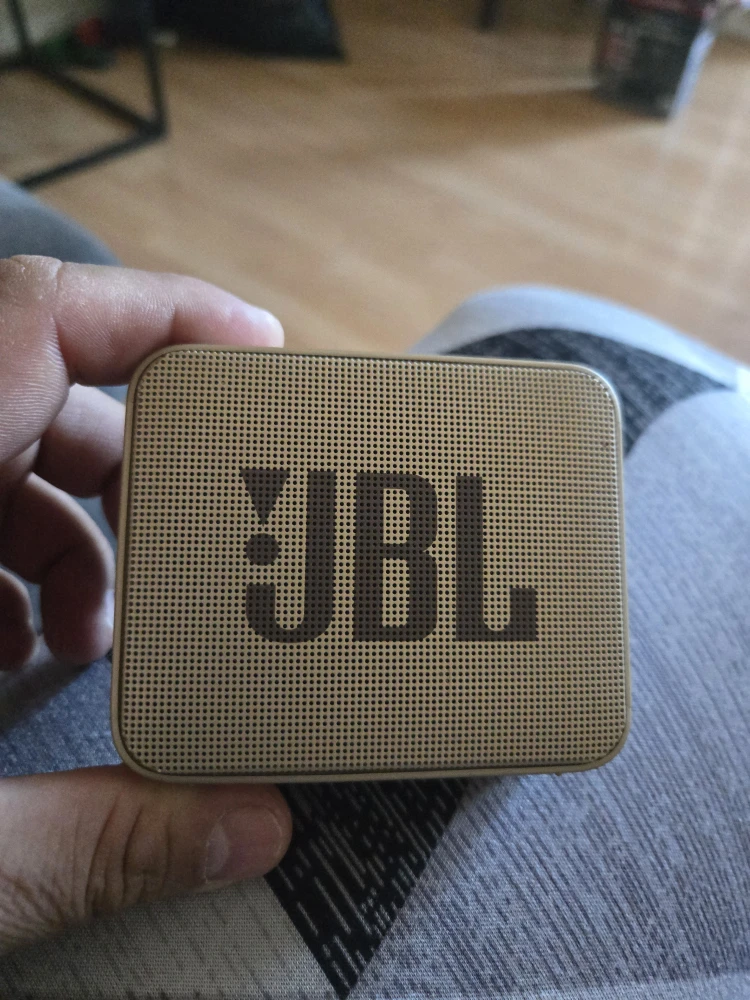 JBL GO 2 Portable Bluetooth Speaker - Gold