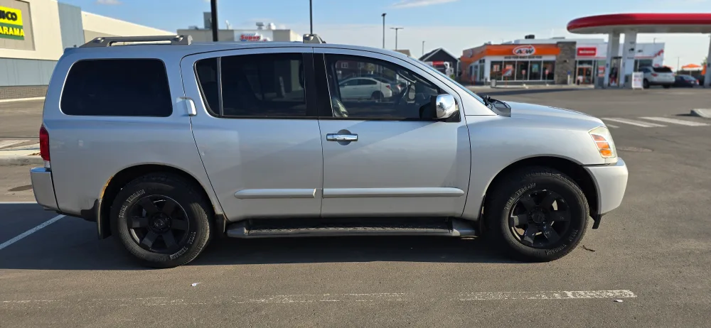 2004 Nissan Armada LE 5.6 L image indicator(4)