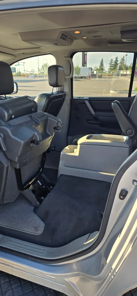 2004 Nissan Armada LE 5.6 L image indicator(6)