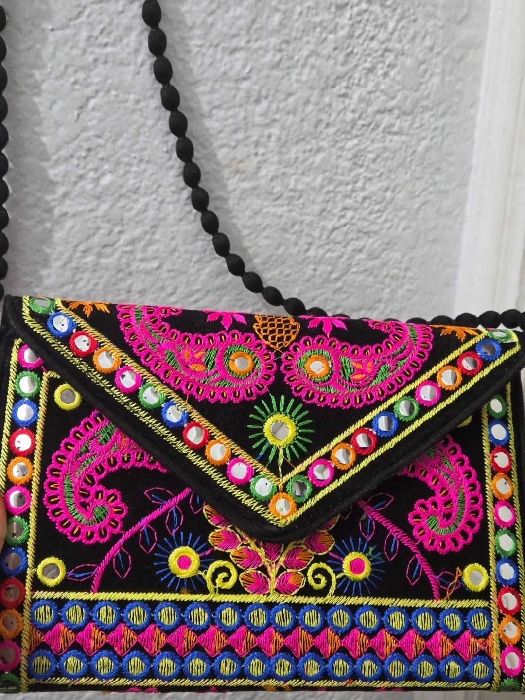 Embroidered Clutch Purse image indicator(2)