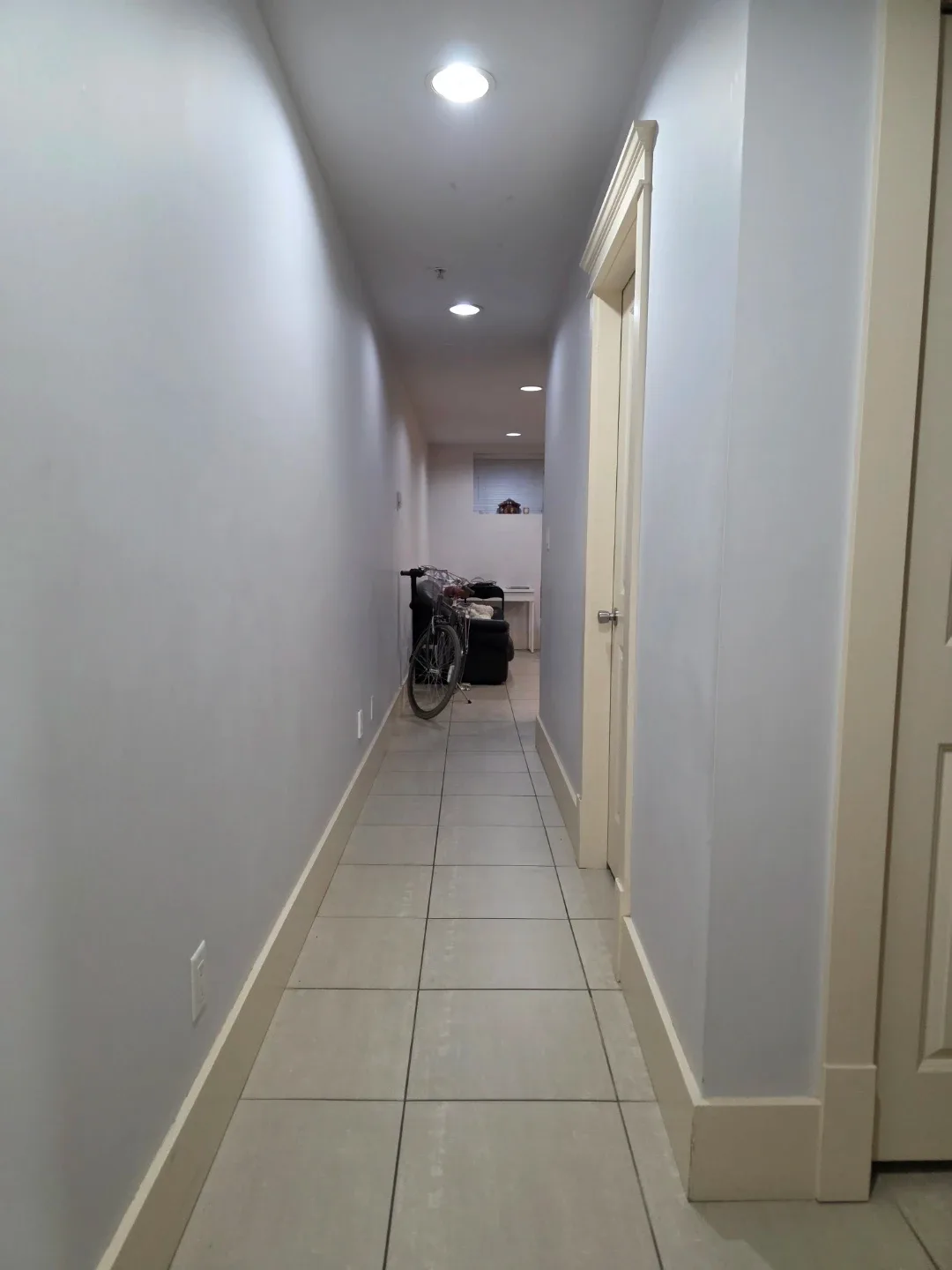 Room for 1 in basement image indicator(7)