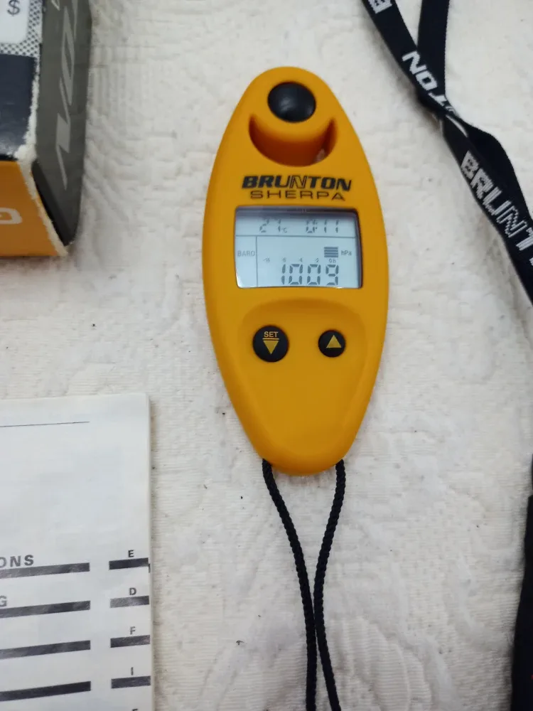 Brunton Sherpa Altimeter Atmospheric Data Center image indicator(5)