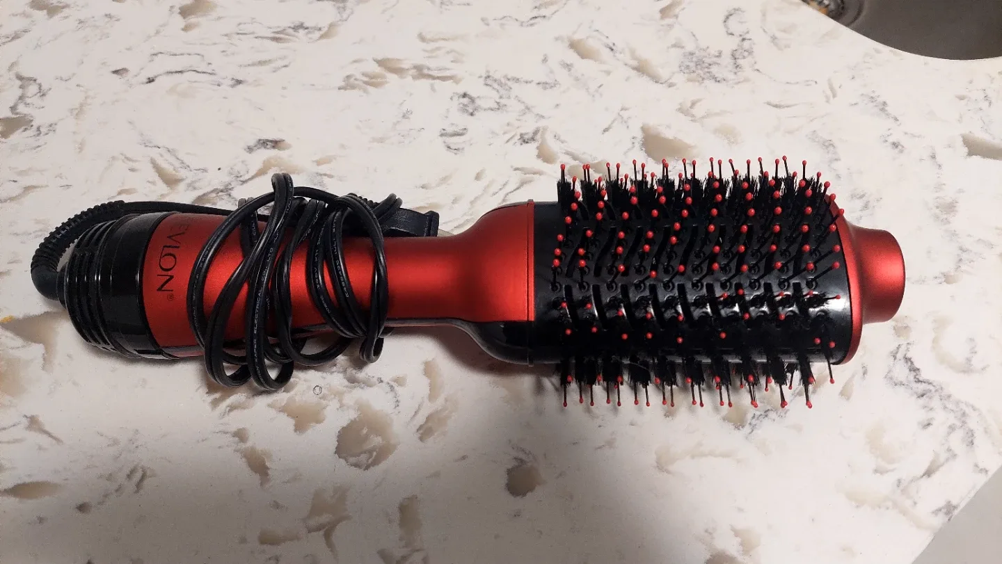 Revlon One-Step Hair Dryer & Volumizer Hot Air Brush