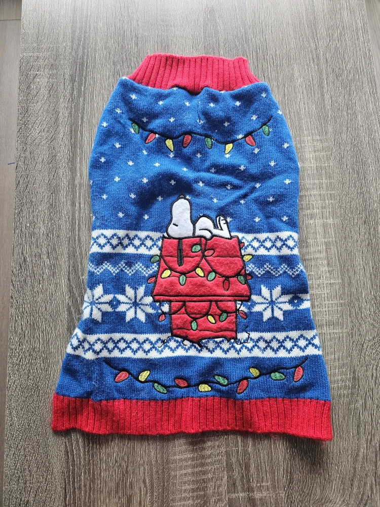 Snoopy Dog Sweater - Size Medium