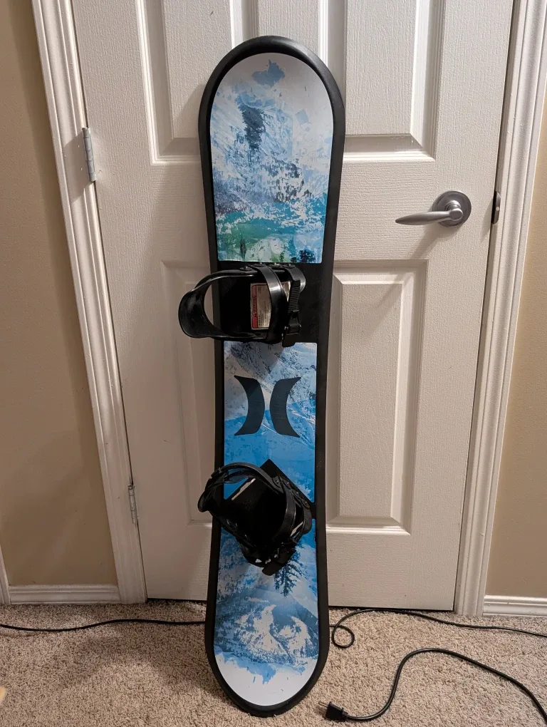Hurley Snowboard, 49 inches