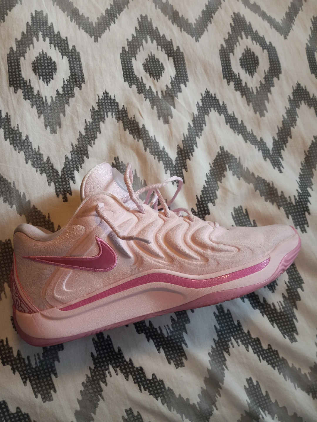 Nike KD 17 aunt pearls