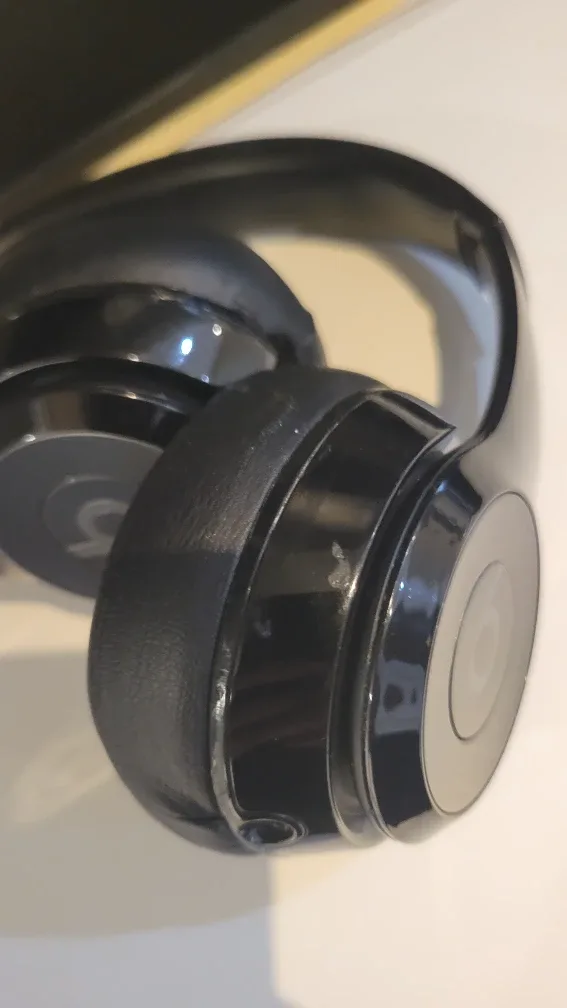 Beats Solo3 not working was opened image indicator(3)