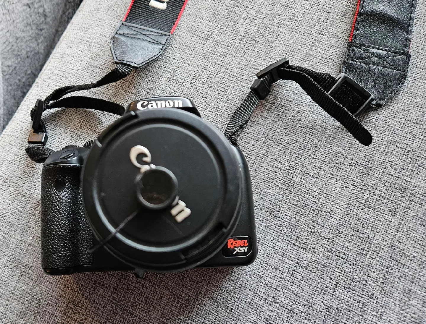 Canon Rebel XSi DSLR Camera with EF-S 55-250mm Lens image indicator(3)